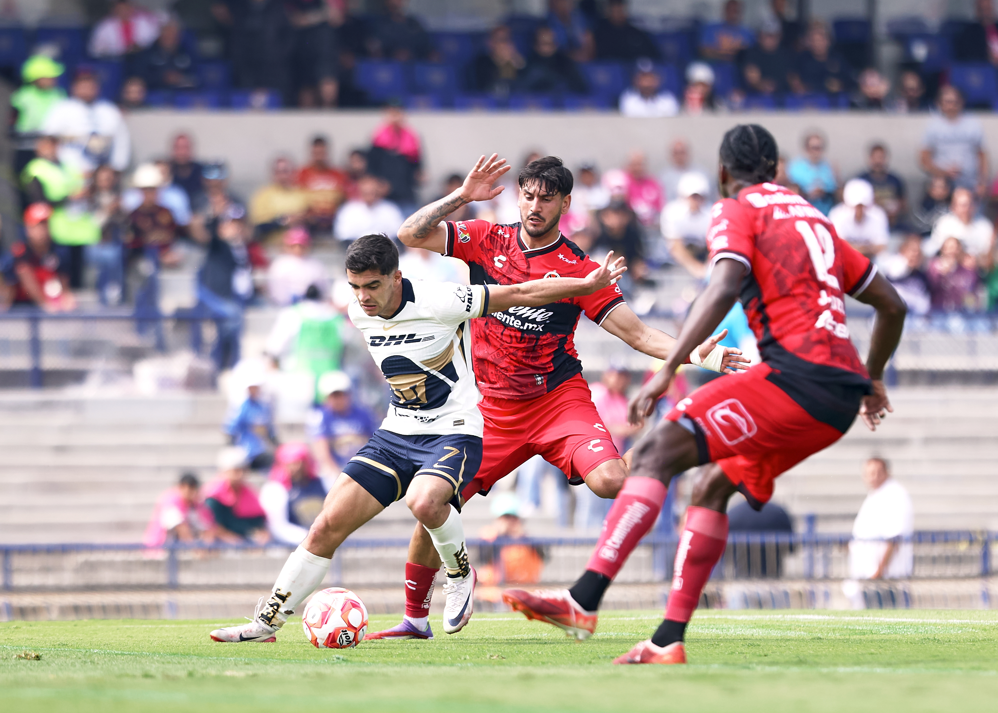 Pumas golea a los Xolos y se apuntan al Play-In