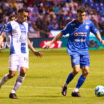 La Máquina pierde 2-1 contra Pachuca, perdiendo su momento de invicto en la jornada 13.